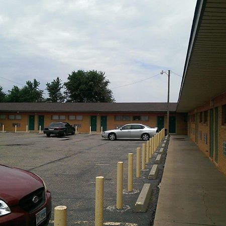 Deluxe Inn Amarillo Exterior photo